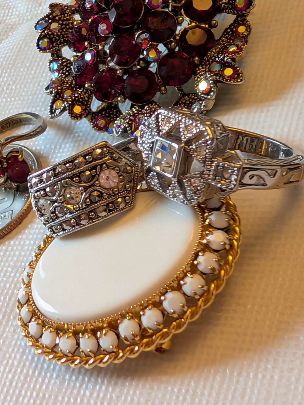 Miscellaneous Women's Jewelry - Picture 3 of 13